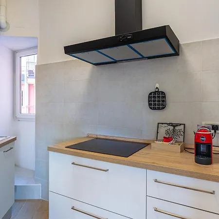 Luxury Romeo Menti - 2 Minutes Center Appartamento